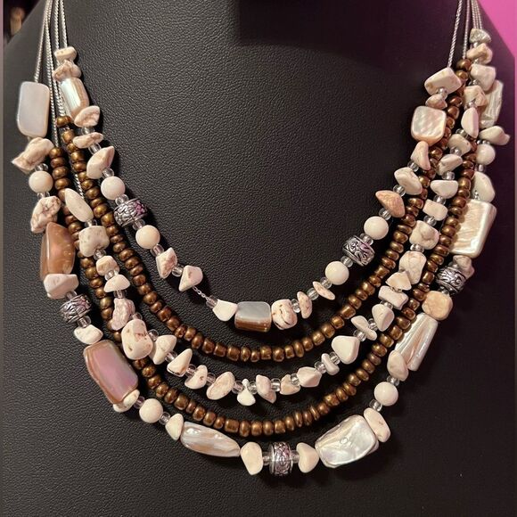 Vintage Genuine Mother Of Pearl And Howlite Silver Tone Multi Layer Necklace - Picture 1 of 3